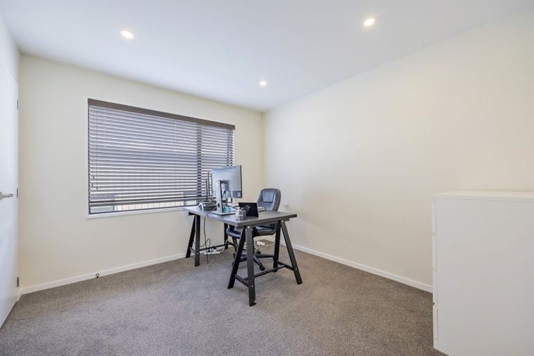 Photo of property in 43 Westgate Drive, Westgate, Auckland, 0614