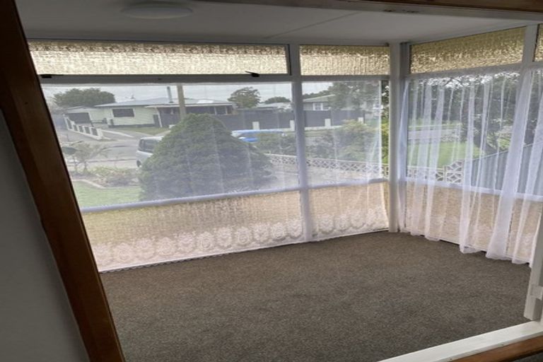 Photo of property in 27 Bristol Street, Tamatea, Napier, 4112