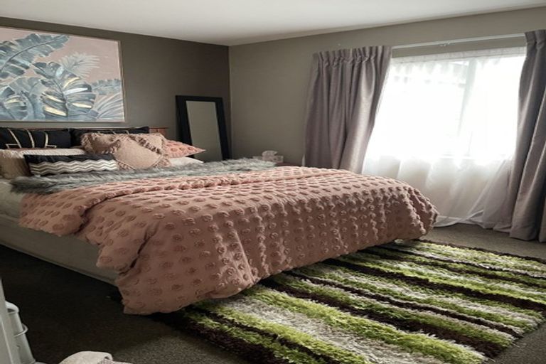 Photo of property in 16 Waharua Place, Tawhero, Whanganui, 4501