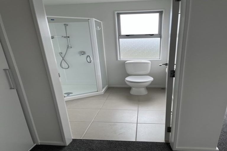 Photo of property in 37c Gurkha Crescent, Khandallah, Wellington, 6035