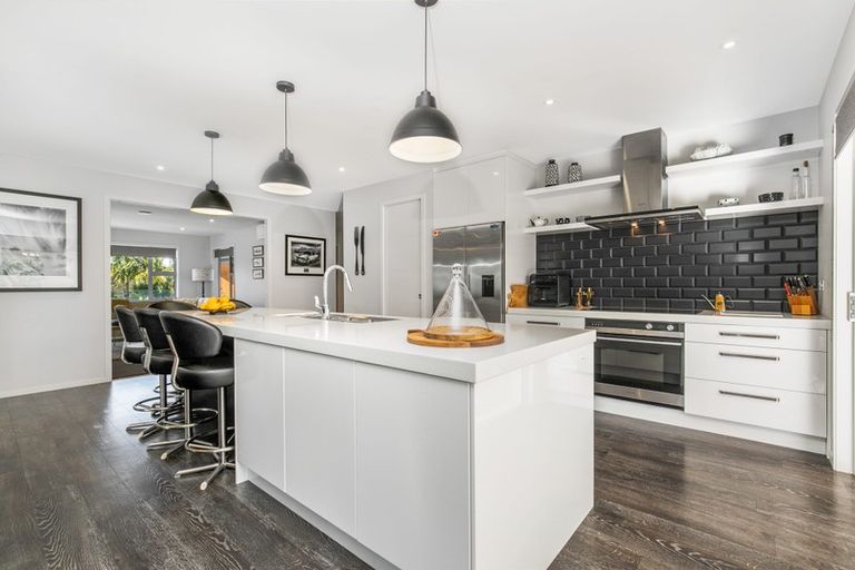 Photo of property in 129 Ostrich Farm Road, Pukekohe, 2676