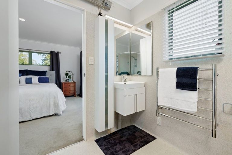 Photo of property in 122 Haukore Street, Hairini, Tauranga, 3112