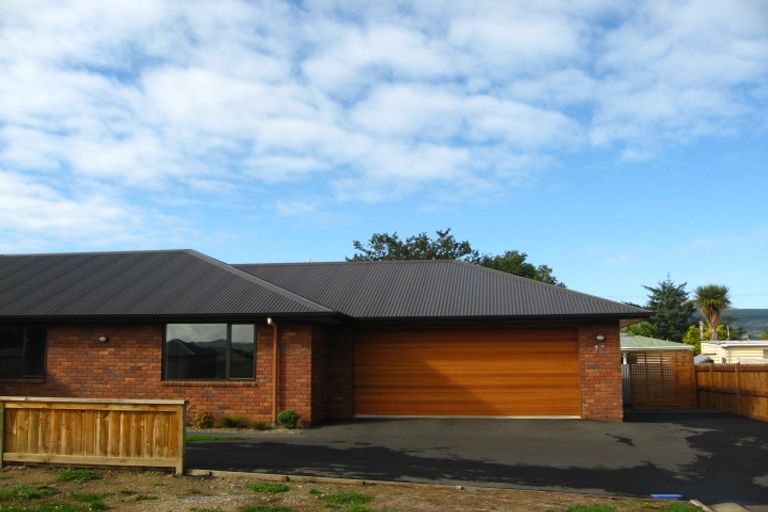 Photo of property in 11 Kura Place, Mosgiel, 9024