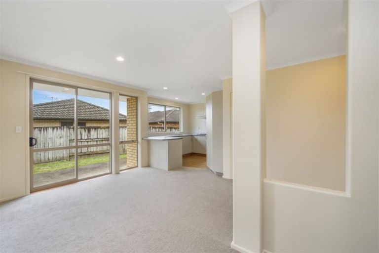 Photo of property in 6 Locksley Lane, Hamilton East, Hamilton, 3216