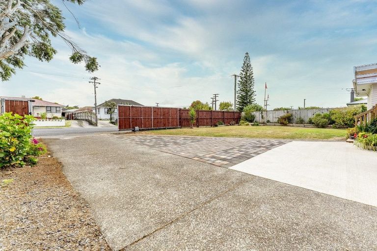 Photo of property in 25 Mcannalley Street, Manurewa East, Auckland, 2102