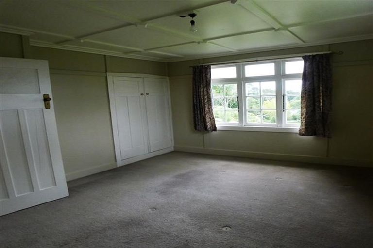Photo of property in 225 Hanham Road, Kumeu, 0891