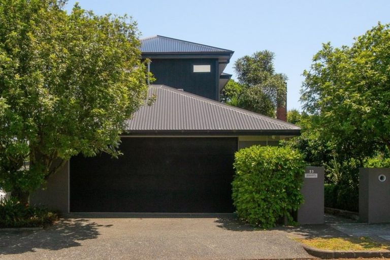 Photo of property in 23 Humariri Street, Point Chevalier, Auckland, 1022