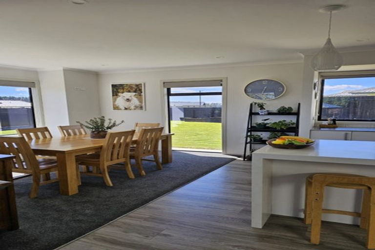 Photo of property in 18 Avoca Drive, Waiareka Junction, Oamaru, 9401