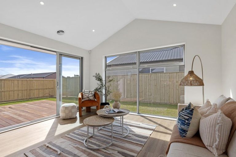 Photo of property in 39 River Stone Drive, Halswell, Christchurch, 8025