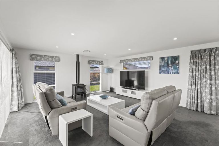 Photo of property in 10 Russell Lilley Drive, Rolleston, 7614