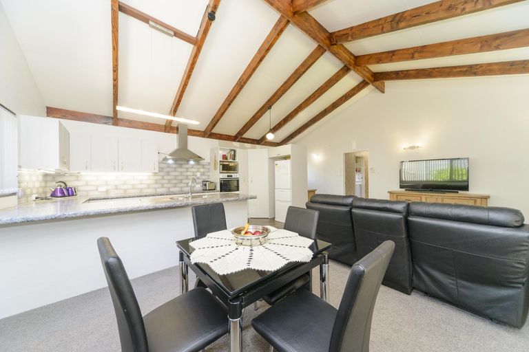 Photo of property in 395 College Street, Hokowhitu, Palmerston North, 4410