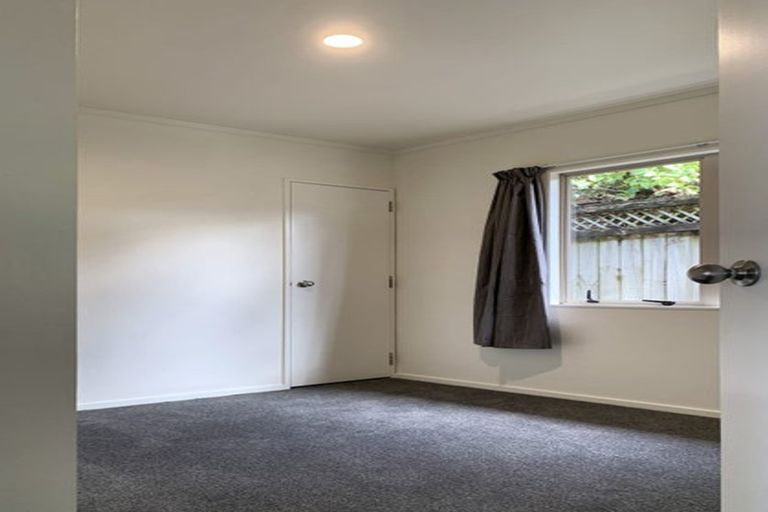 Photo of property in 10/520 Don Buck Road, Westgate, Auckland, 0614