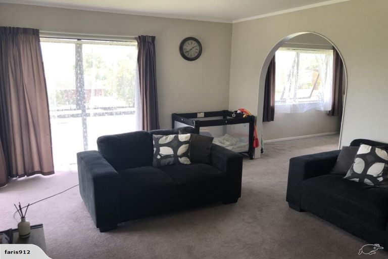 Photo of property in 92 Aviemore Drive, Highland Park, Auckland, 2010