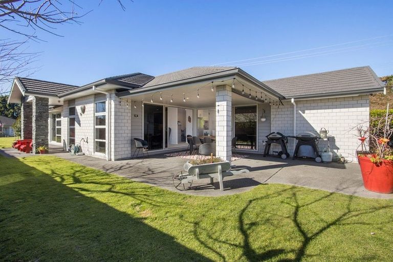 Photo of property in 1 Layla Place, Katikati, 3178