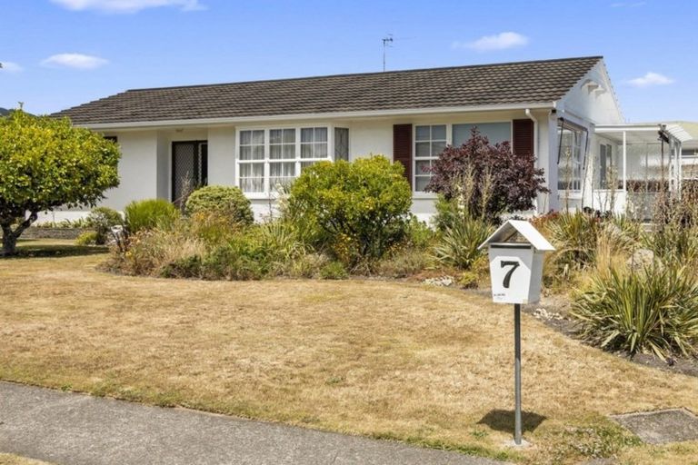 Photo of property in 7 Norwich Street, Stoke, Nelson, 7011