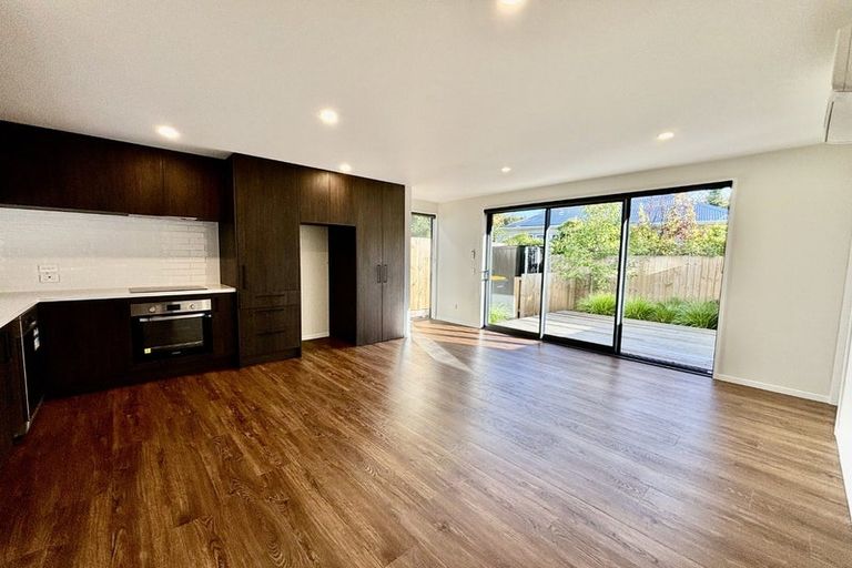 Photo of property in 2/8b Huia Street, Riccarton, Christchurch, 8041