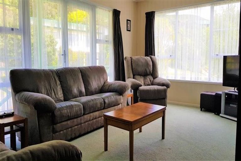 Photo of property in 22 Oriel Avenue, Tawa, Wellington, 5028