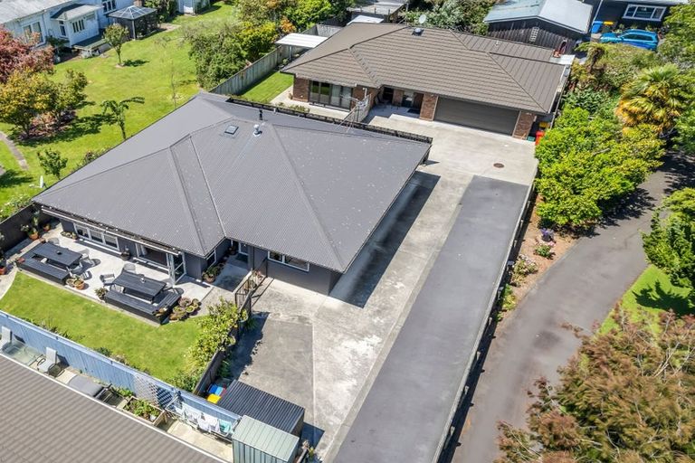 Photo of property in 112a Weraroa Road, Levin, 5510