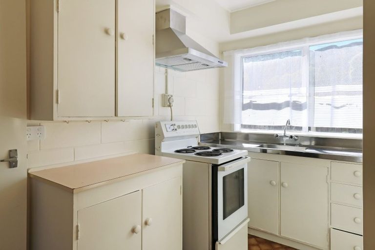 Photo of property in 11/158 Rata Street, Naenae, Lower Hutt, 5011