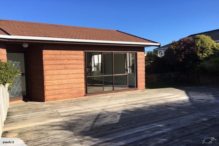 Photo of property in 47 Guadeloupe Crescent, Grenada Village, Wellington, 6037