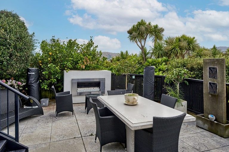 Photo of property in 17 Bowsprit Way, Whitby, Porirua, 5024