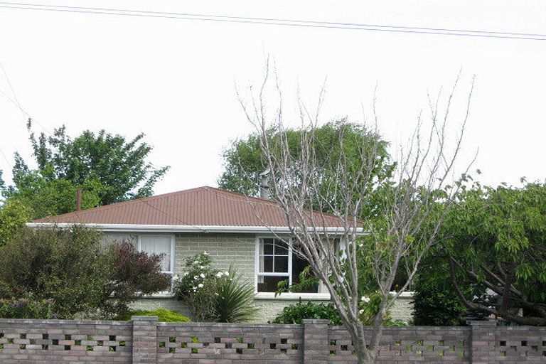 Photo of property in 38 Daniels Road, Redwood, Christchurch, 8051