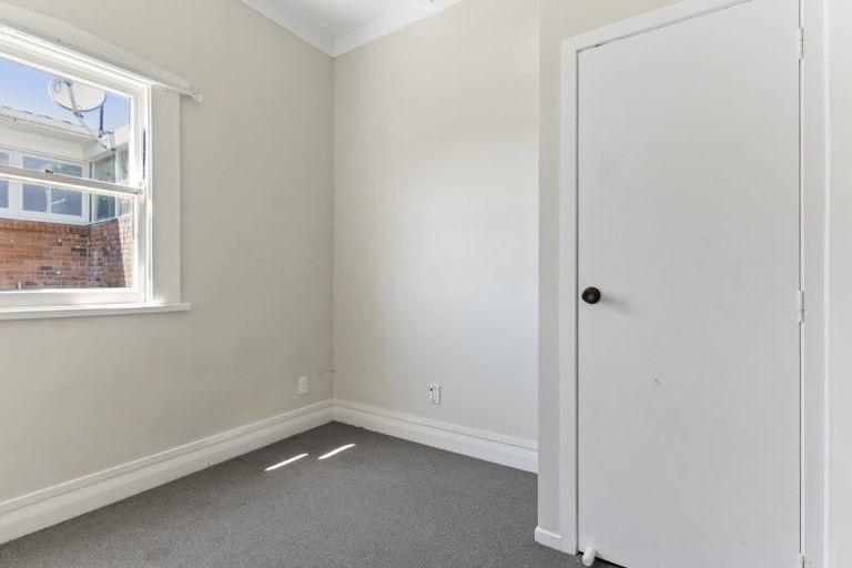 Photo of property in 1/8 Corunna Road, Milford, Auckland, 0620