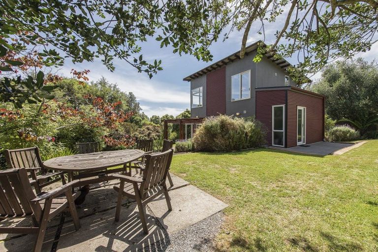 Photo of property in 32 Hadfield Road, Peka Peka, Waikanae, 5391
