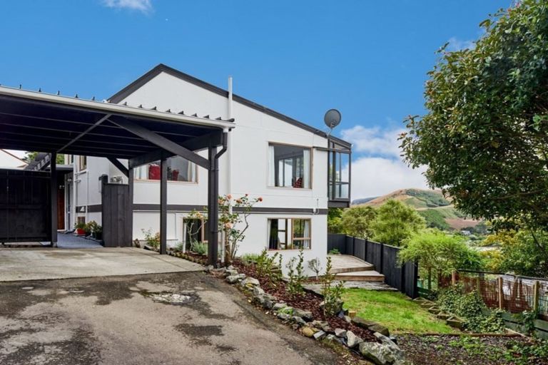 Photo of property in 18c Caesars Place, Churton Park, Wellington, 6037