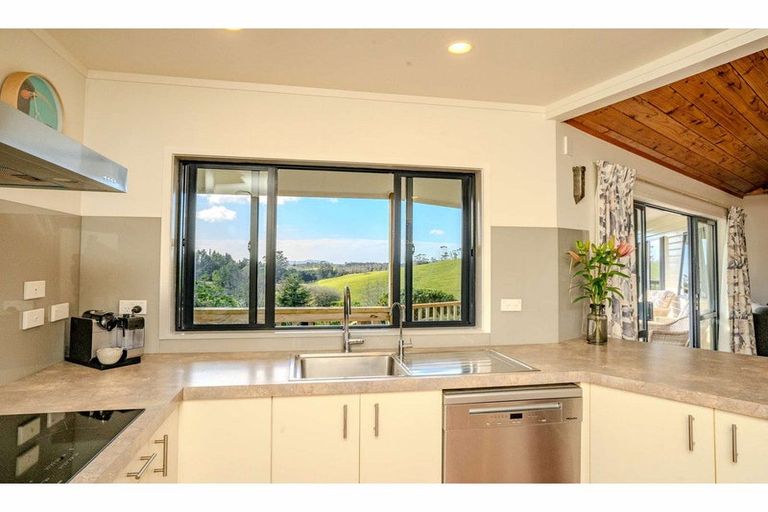 Photo of property in 537 Kerikeri Road, Kerikeri, 0293