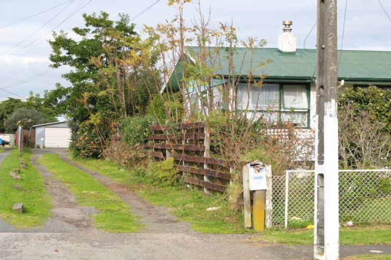 Photo of property in 11 Von Sturmer Street, Mangere East, Auckland, 2024