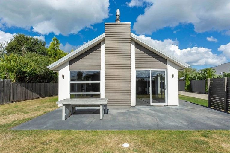 Photo of property in 10 William James Close, Mosgiel, 9024