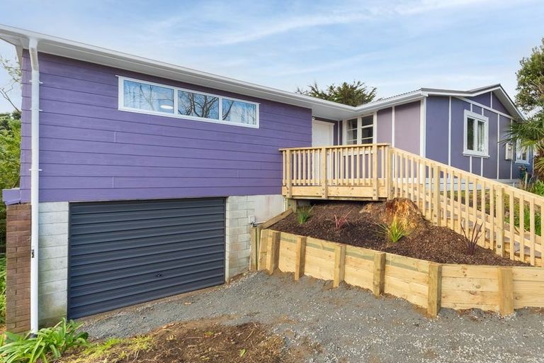 Photo of property in 36 Renown Road, Raumati South, Paraparaumu, 5032