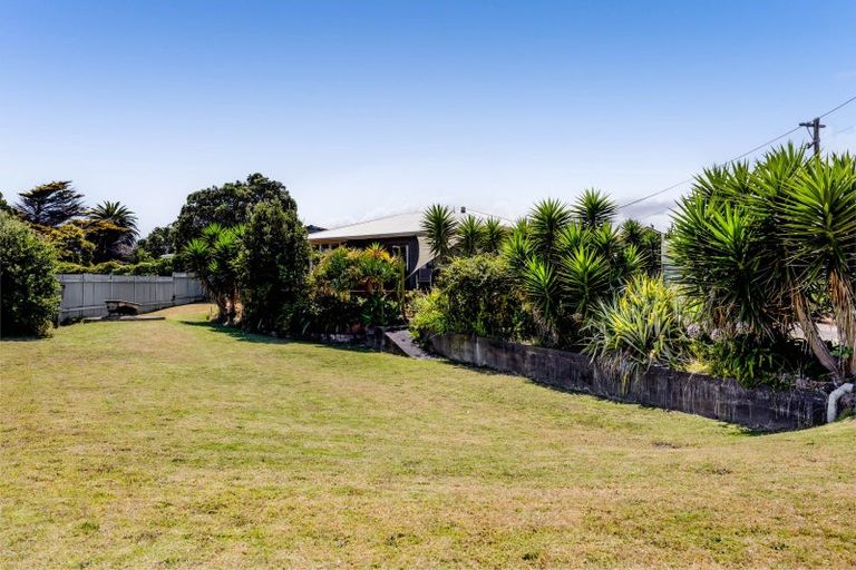 Photo of property in 49 Fox Street, Opunake, 4616