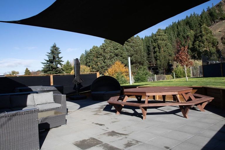 Photo of property in 25 Smith Street, Roxburgh, 9500