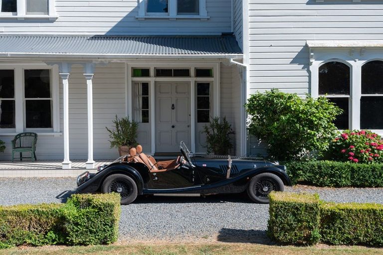 Photo of property in Tuhitarata Homestead, 2337 Kahutara Road, Pirinoa, Featherston, 5772