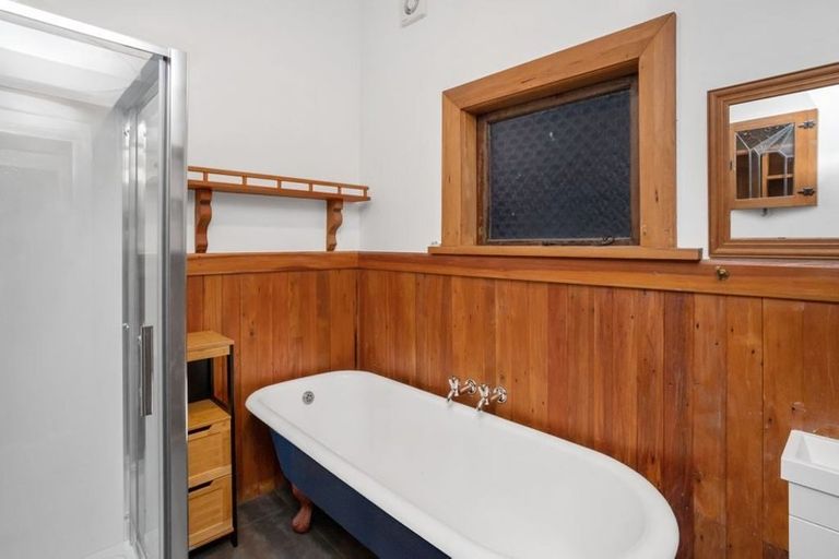 Photo of property in 9 Dampier Street, Woolston, Christchurch, 8023