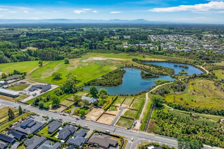 Photo of property in 130 Styx Mill Road, Casebrook, Christchurch, 8051