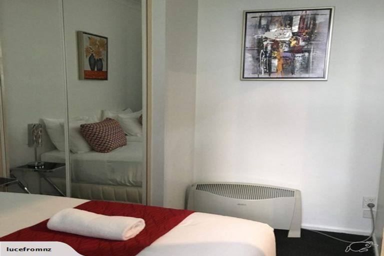 Photo of property in Terrace Garden Apartments, 13d/120 The Terrace, Wellington Central, Wellington, 6011