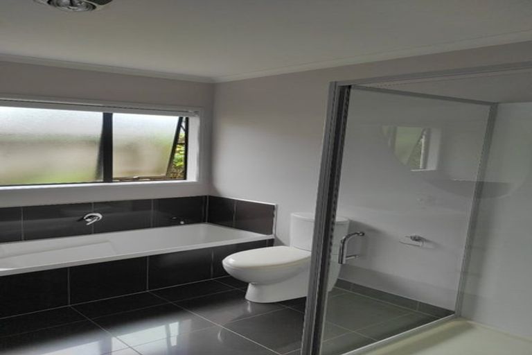 Photo of property in 22 Ranchod Terrace, Pukekohe, 2120