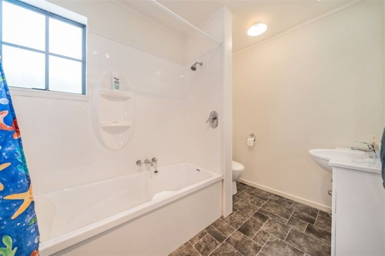 Photo of property in 1142a Maymorn Road, Maymorn, Upper Hutt, 5018