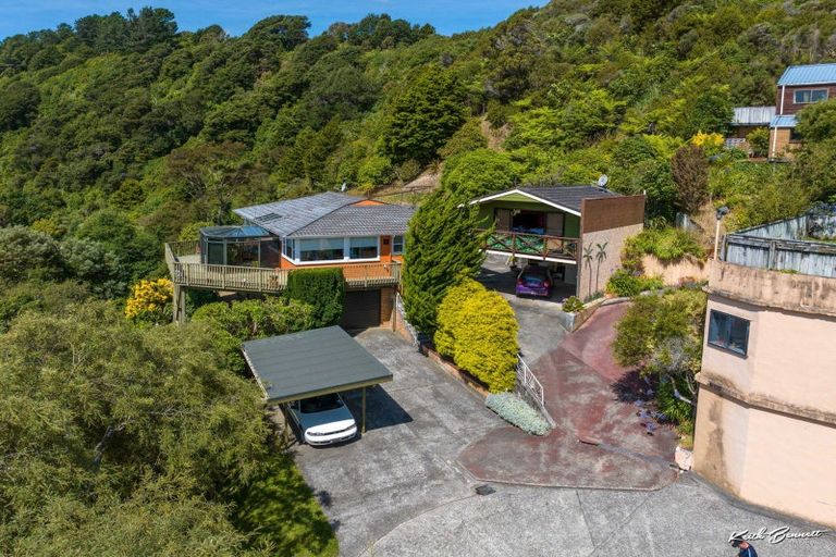 Photo of property in 27 Plateau Road, Te Marua, Upper Hutt, 5018