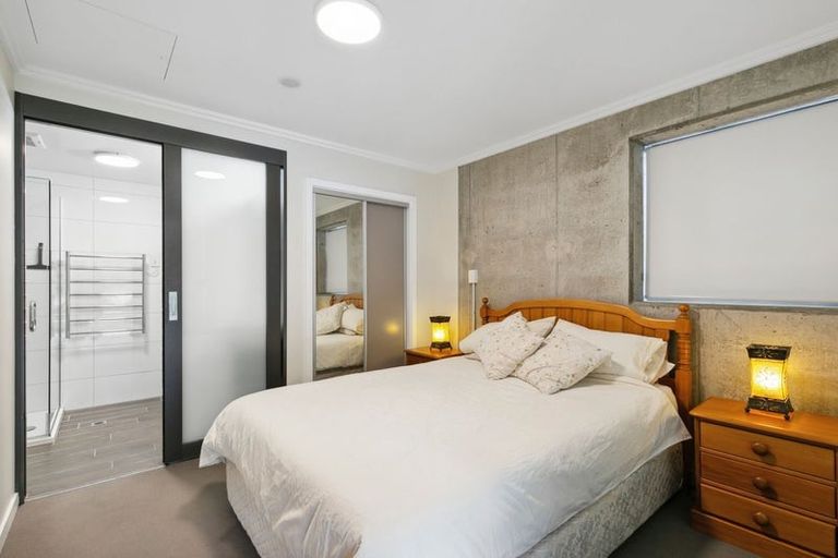 Photo of property in Frame Apartments, 702/111 Molesworth Street, Thorndon, Wellington, 6011