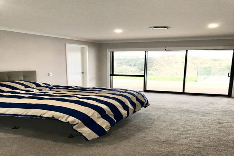 Photo of property in 90 Stoneridge Terrace, Whitford, 2576