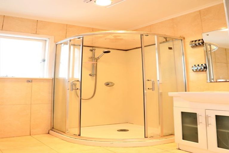 Photo of property in 1/251 Pakuranga Road, Pakuranga, Auckland, 2010