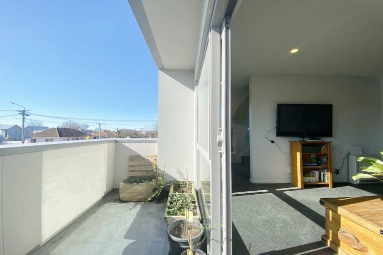 Photo of property in 461 Barbadoes Street, Edgeware, Christchurch, 8013