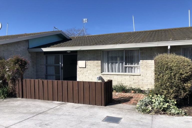 Photo of property in 3/19 Whitmore Street, Edgeware, Christchurch, 8013