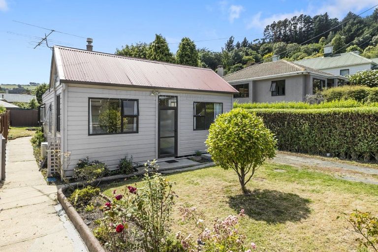 Photo of property in 5 Montague Street, North East Valley, Dunedin, 9010