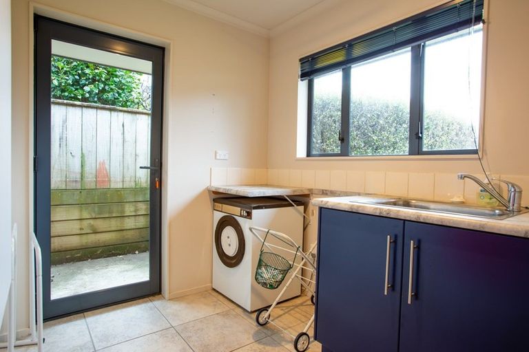 Photo of property in 15 Guinane Street, Dannevirke, 4930