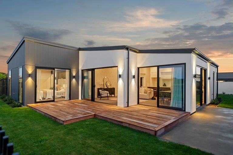 Photo of property in 43 Timara Crescent, Marshland, Christchurch, 8083